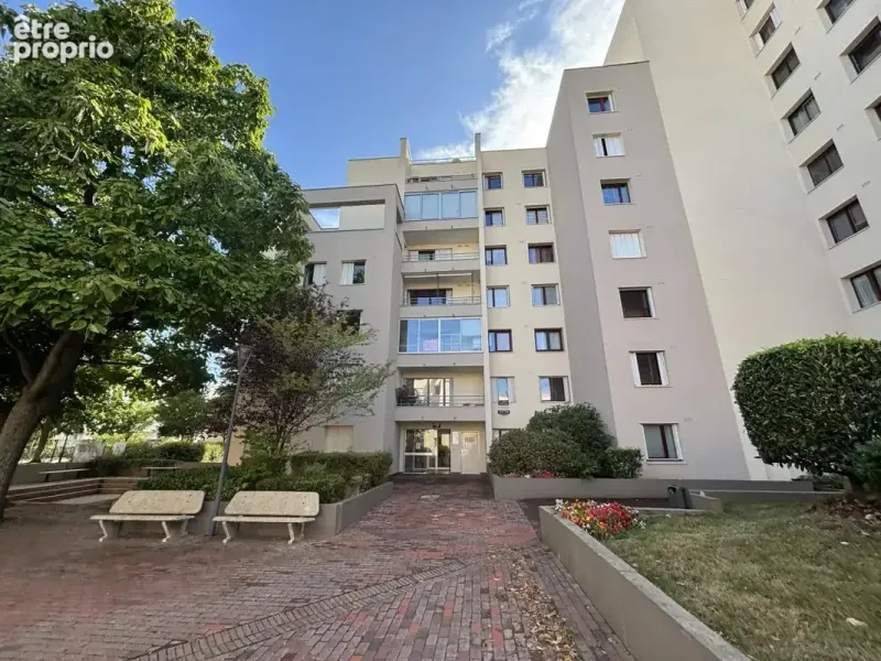 Photo Appartement à Montigny-Le-Bretonneux au prix de 268 800€