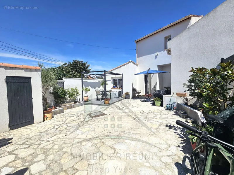 Photo Maison à Chateauneuf-Les-Martigues au prix de 310 000€