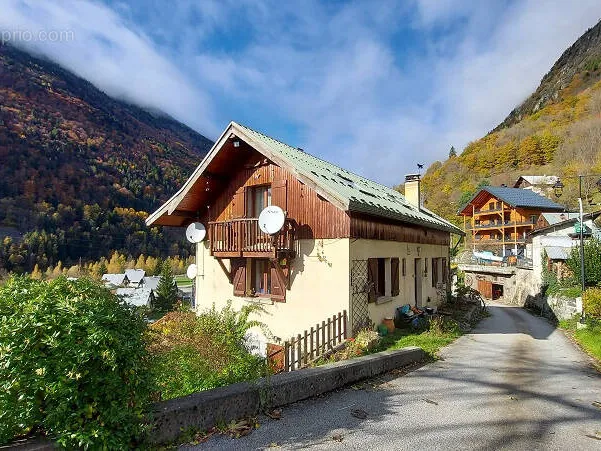 Photo Maison à Vaujany au prix de 445 000€