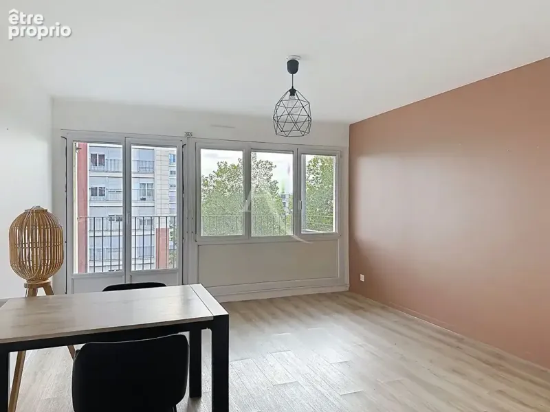 Photo Appartement à Les Ponts-De-Ce au prix de 144 756€
