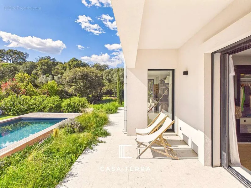 Photo Maison à Porto-Vecchio au prix de 1 195 000€