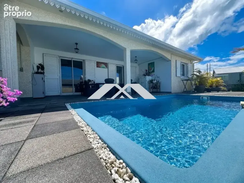 Photo Maison à Saint-Joseph au prix de 396 000€