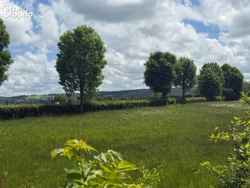 Photo Terrain à Arpajon-Sur-Cere au prix de 44 000€