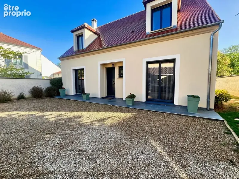 Photo Maison à Brie-Comte-Robert au prix de 553 000€