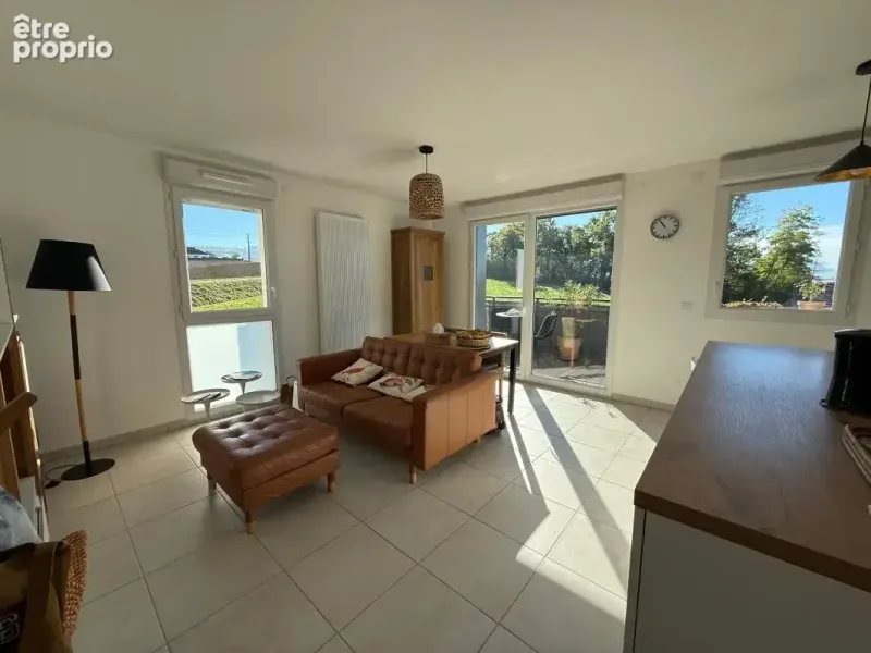 Photo Appartement à Sales au prix de 254 900€