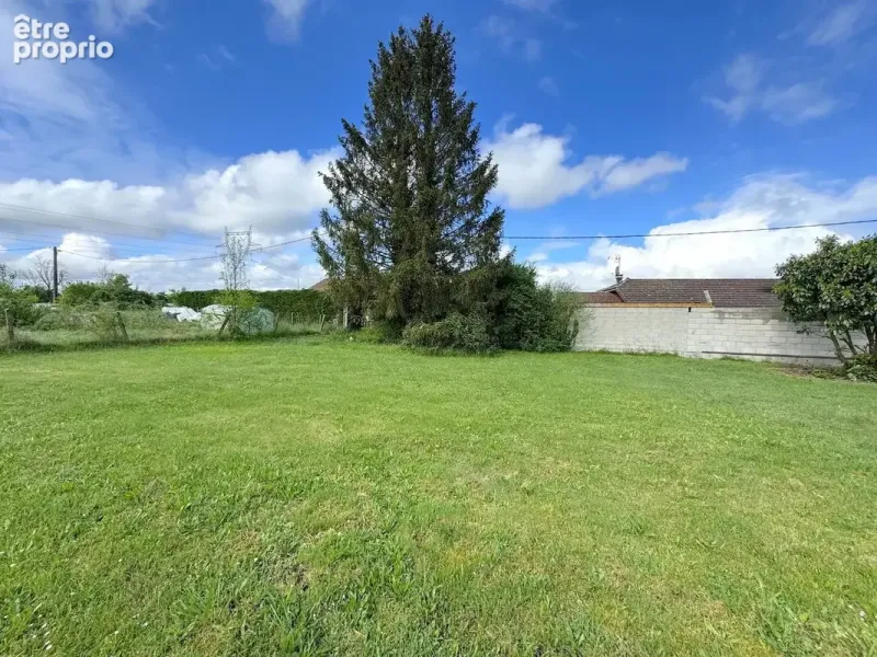 Photo Terrain à Optevoz au prix de 116 000€