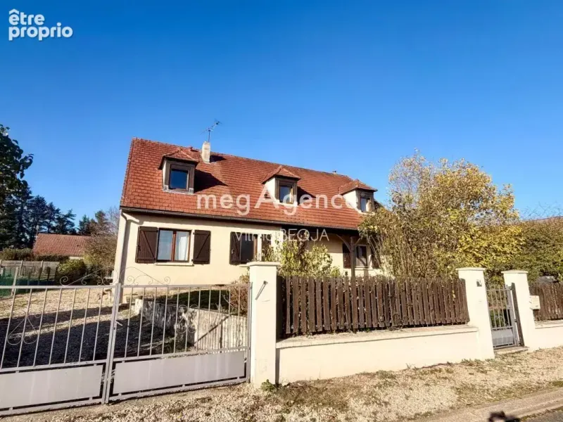 Photo Maison à Arces-Dilo au prix de 189 000€