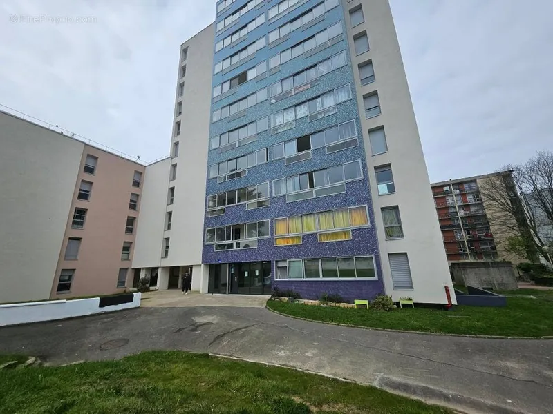 Photo Appartement à Villiers-Le-Bel au prix de 151 700€