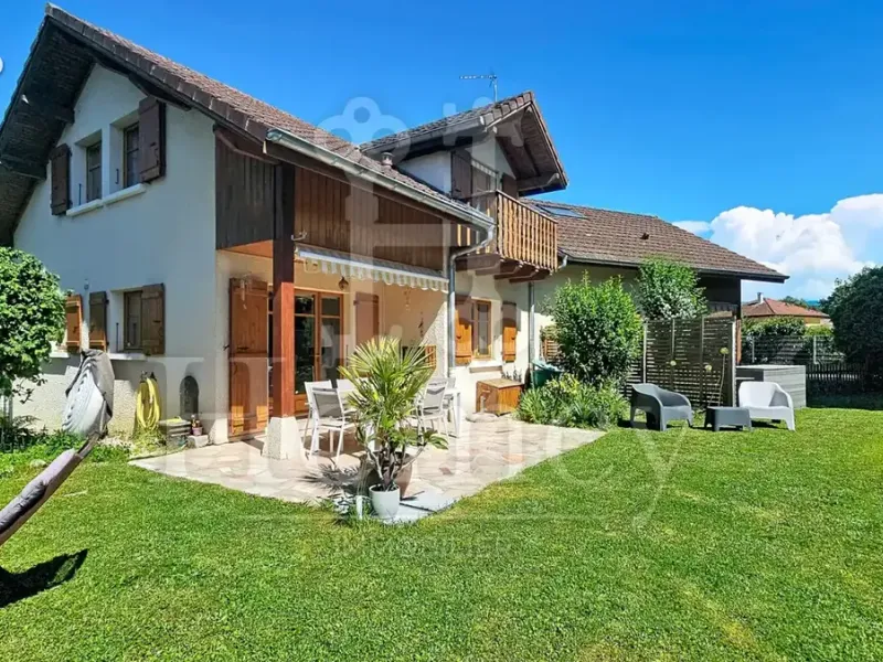 Photo Maison à Viry au prix de 830 000€