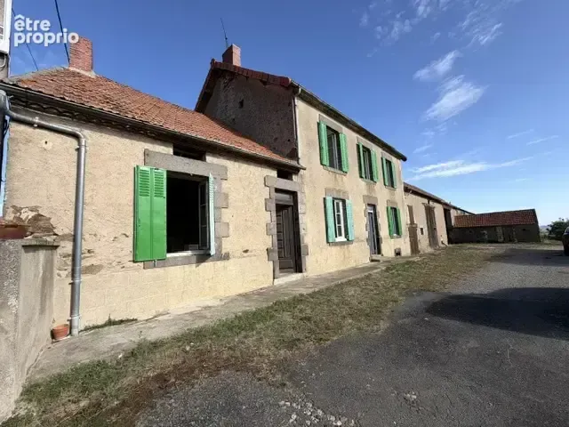 Photo Maison à Marcillat au prix de 90 000€