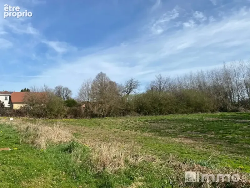 Photo Terrain à La Meyze au prix de 15 800€