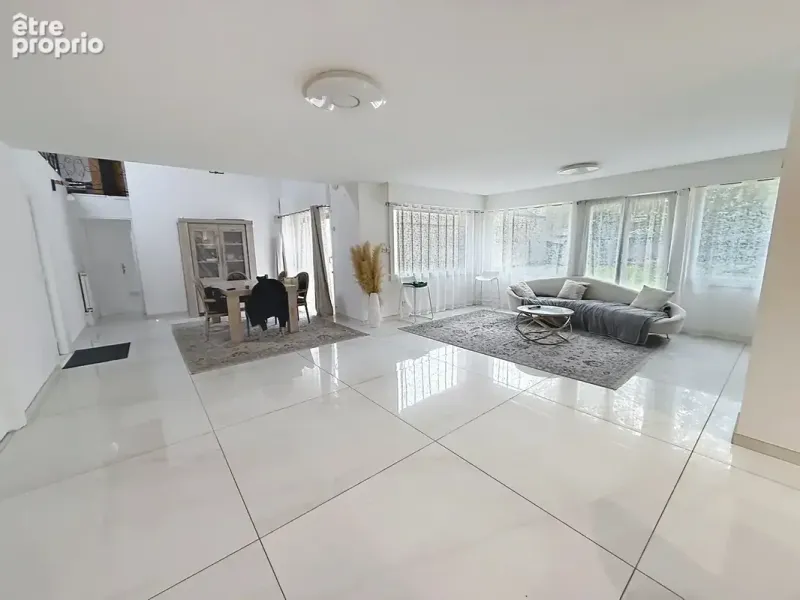Photo Maison à Roubaix au prix de 399 000€