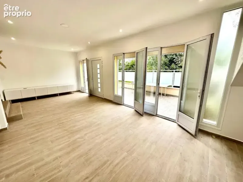 Photo Appartement à Fontenay-Sous-Bois au prix de 299 000€