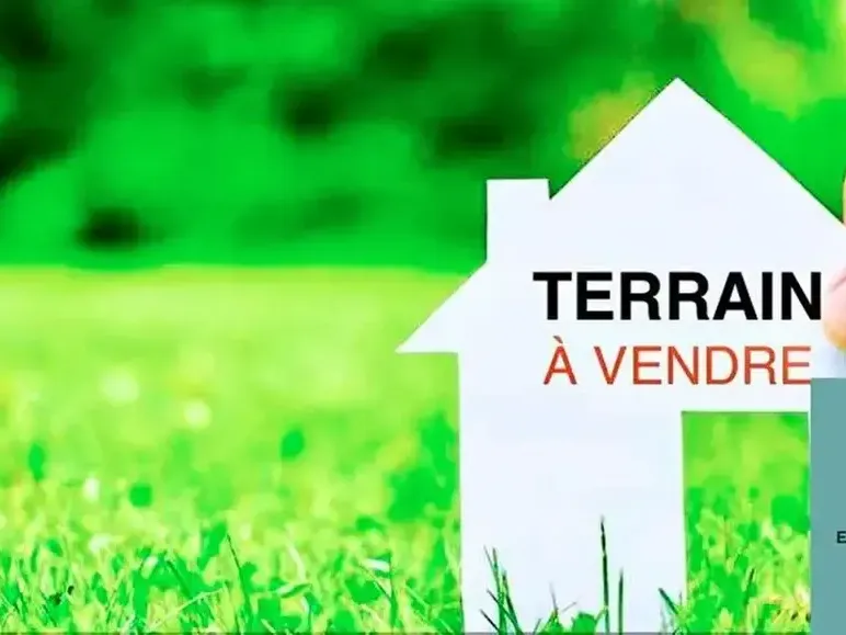 Photo Terrain à Cerons au prix de 123 000€