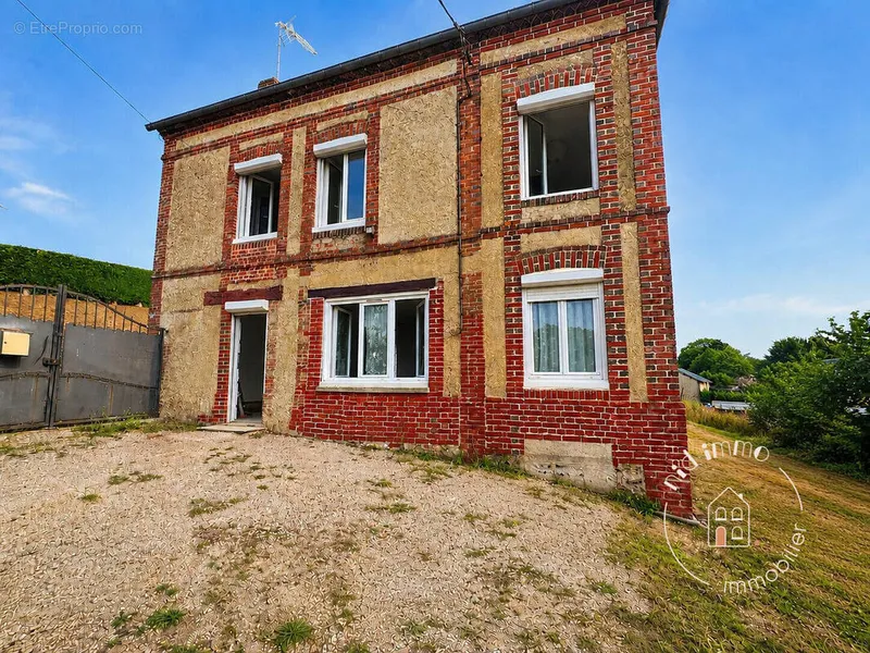 Photo Maison à Montreuil-L'argille au prix de 73 000€
