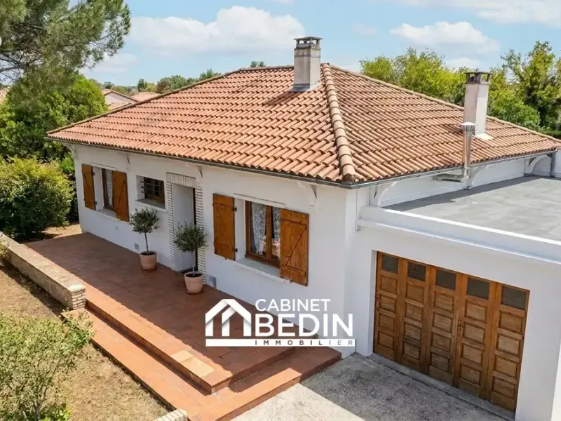 Photo Maison à Saint-Louis-De-Montferrand au prix de 239 900€