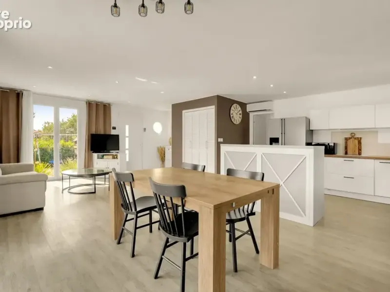 Photo Maison à La Salvetat-Saint-Gilles au prix de 355 000€