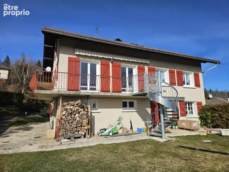 Photo Maison à Saint-Claude au prix de 225 000€