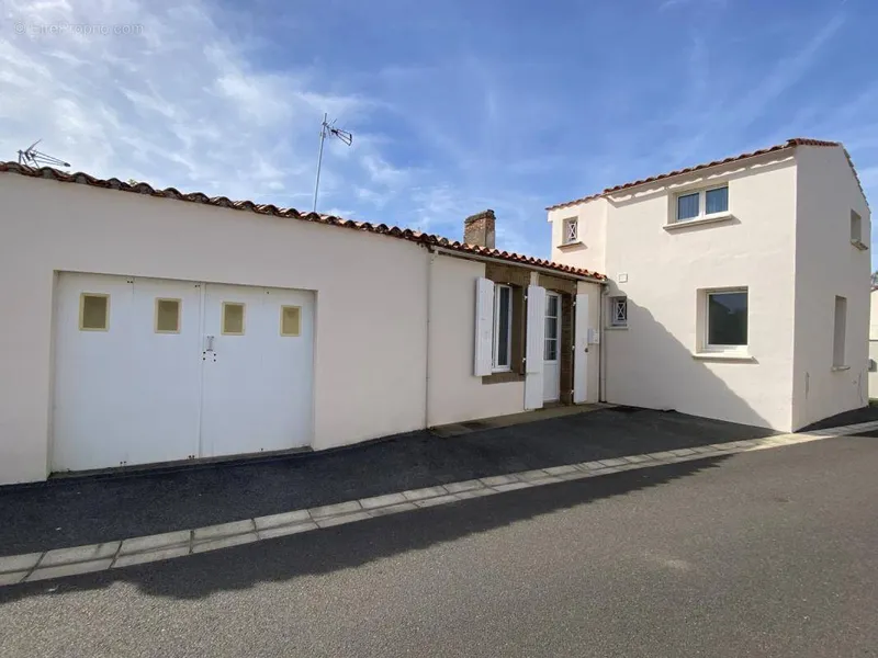 Photo Maison à Jard-Sur-Mer au prix de 247 000€