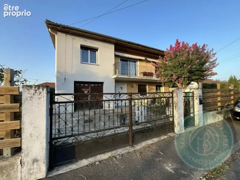 Photo Maison à Orleix au prix de 296 000€