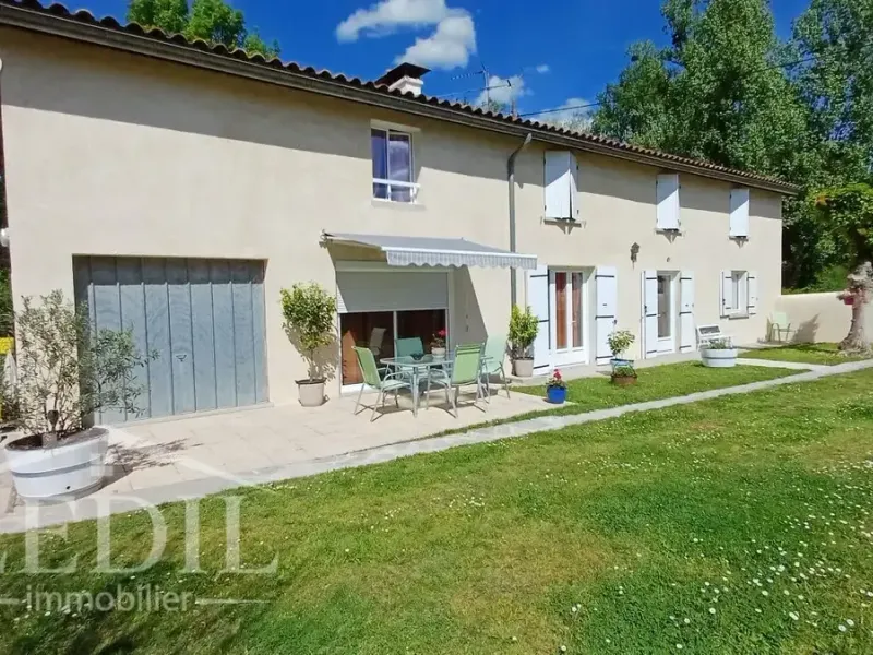 Photo Maison à Noaillan au prix de 220 000€
