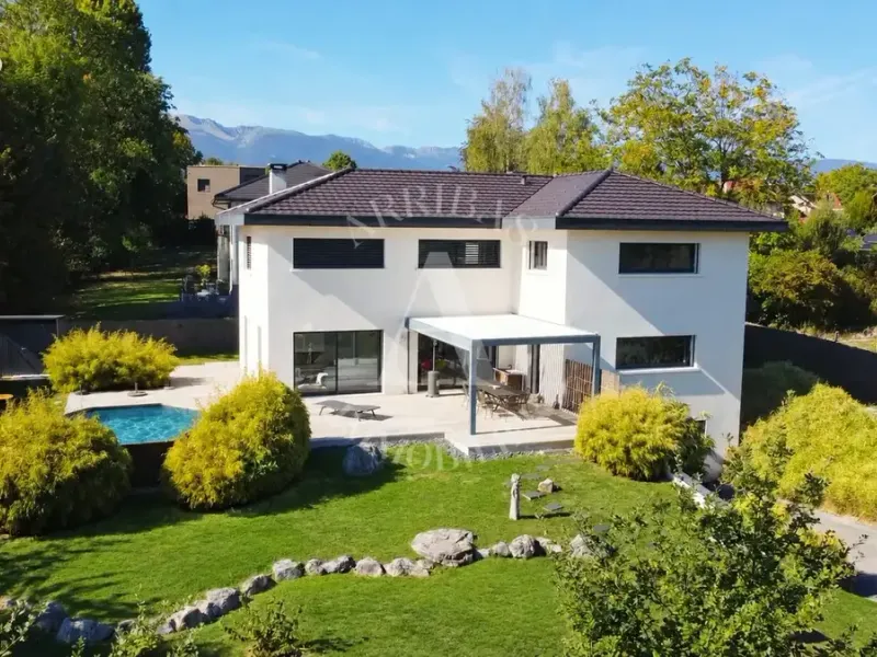 Photo Maison à Prevessin-Moens au prix de 1 490 000€