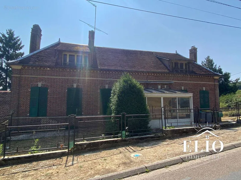 Photo Maison à Villadin au prix de 69 000€