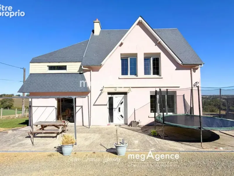 Photo Maison à Roullours au prix de 324 000€