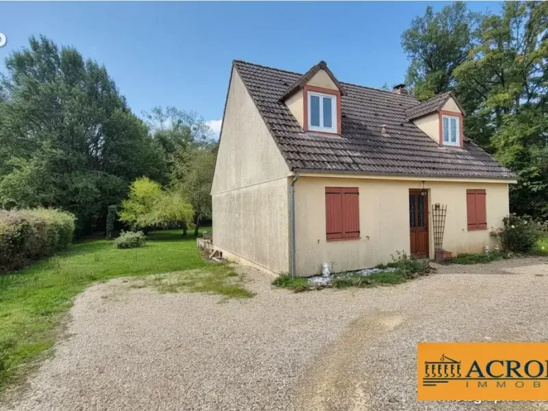 Photo Maison à Santranges au prix de 111 000€