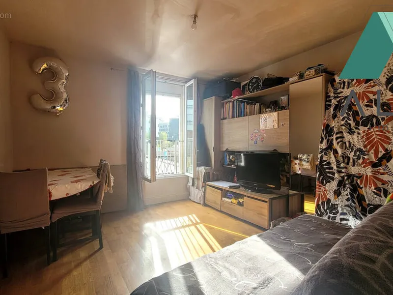 Photo Appartement à Aubervilliers au prix de 129 000€