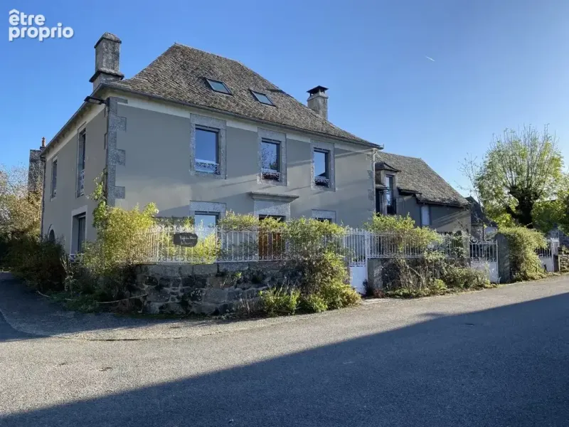 Photo Maison à Laguiole au prix de 397 000€