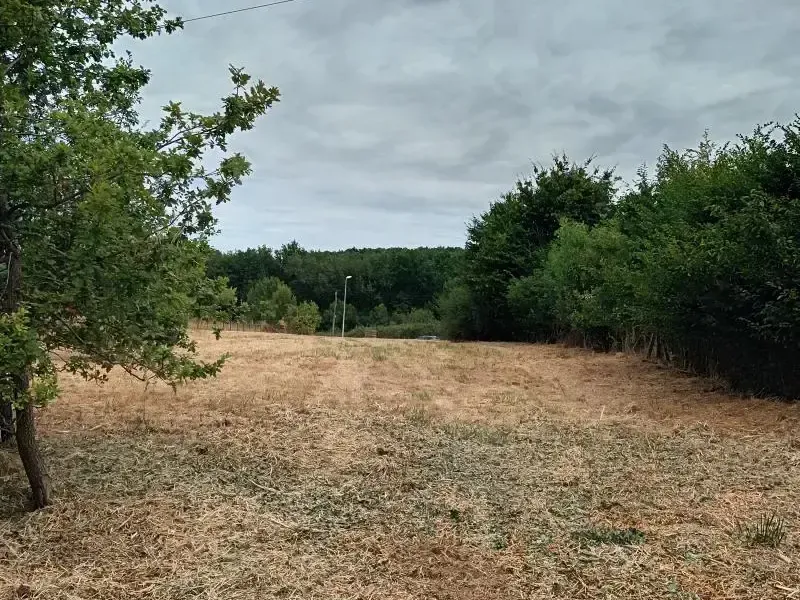 Photo Terrain à Fontcouverte au prix de 96 000€