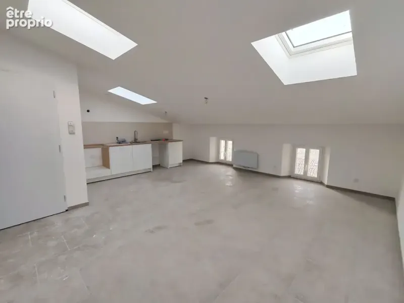Photo Appartement à Camps-La-Source au prix de 150 000€