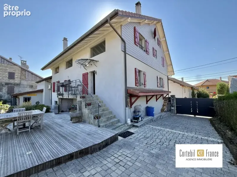 Photo Maison à Arthaz-Pont-Notre-Dame au prix de 1 095 000€