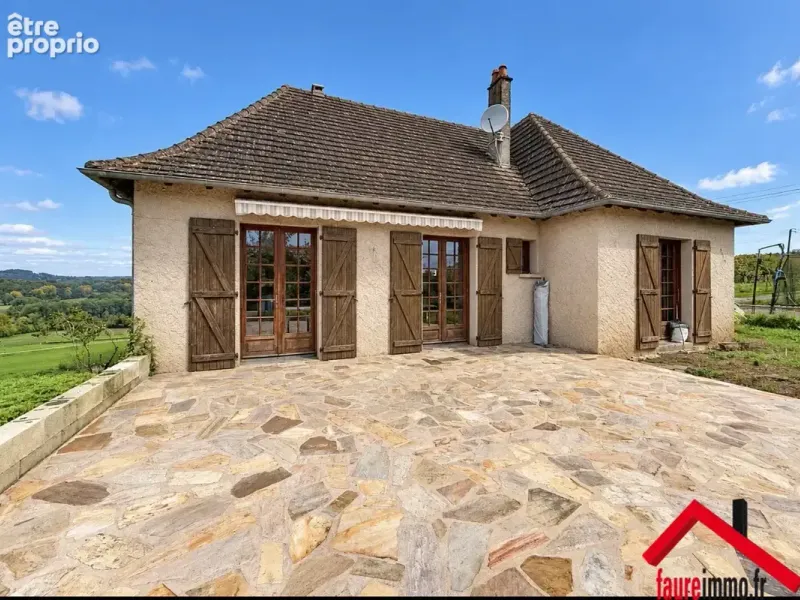 Photo Maison à Saint-Bonnet-La-Riviere au prix de 139 900€