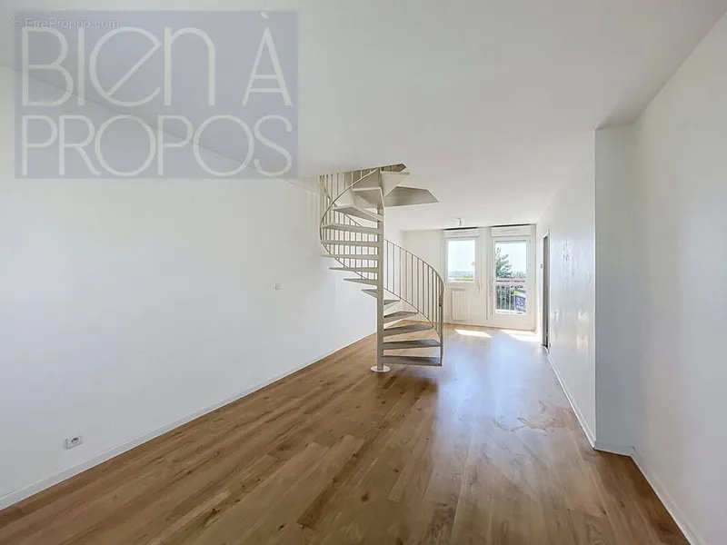 Photo Appartement à Creteil au prix de 210 000€