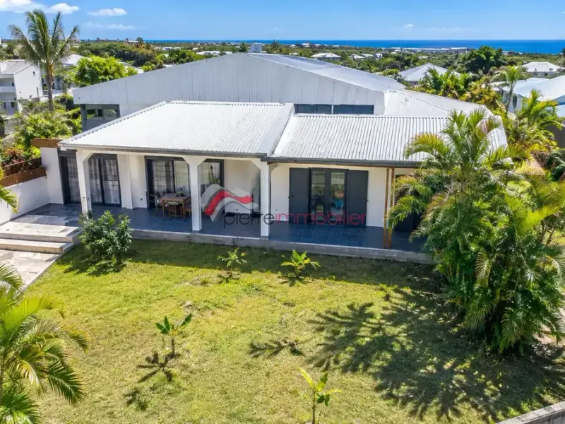 Photo Maison à Saint-Pierre au prix de 549 080€