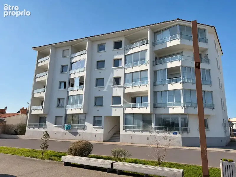 Photo Appartement à Saint-Gilles-Croix-De-Vie au prix de 179 990€