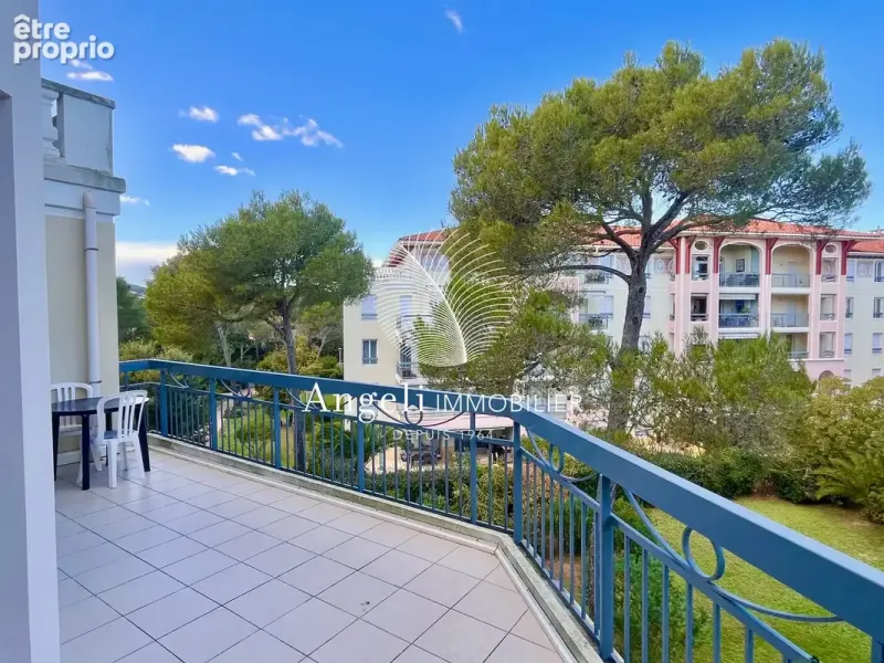 Photo Appartement à Frejus au prix de 369 000€