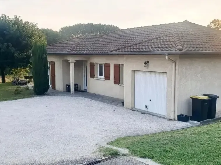 Photo Maison à Frontonas au prix de 369 000€