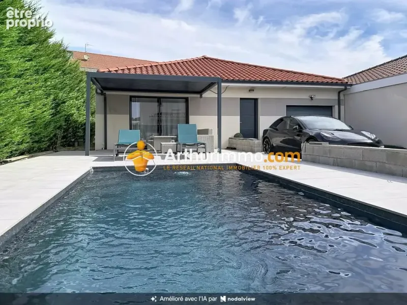 Photo Maison à Four au prix de 387 000€