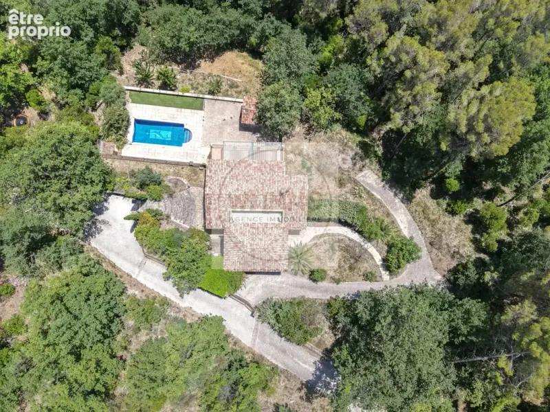 Photo Maison à Figanieres au prix de 430 000€
