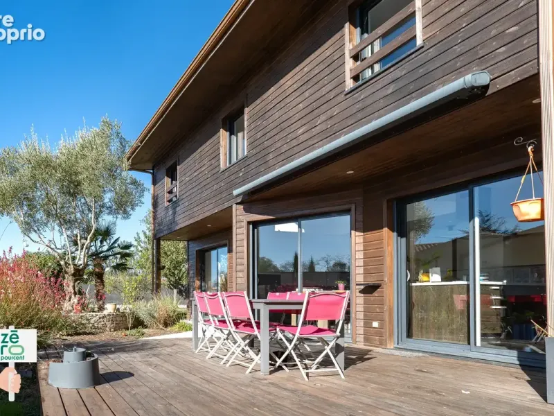 Photo Maison à Les Pineaux au prix de 299 900€