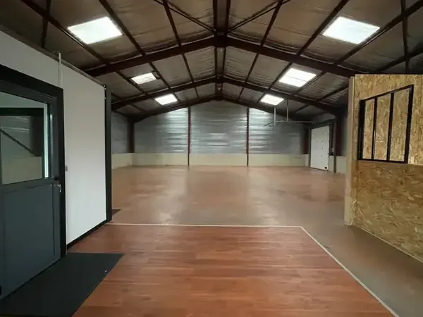 Photo Commerce à Portes-Les-Valence au prix de 355 000€