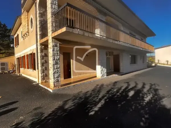 Photo Maison à Objat au prix de 470 000€