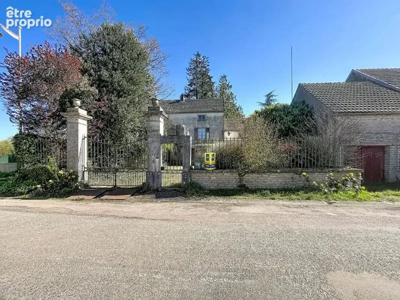 Photo Maison à Poiseul-Les-Saulx au prix de 259 000€