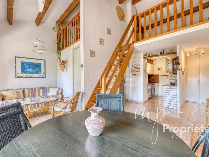 Photo Appartement à Rayol-Canadel-Sur-Mer au prix de 336 000€