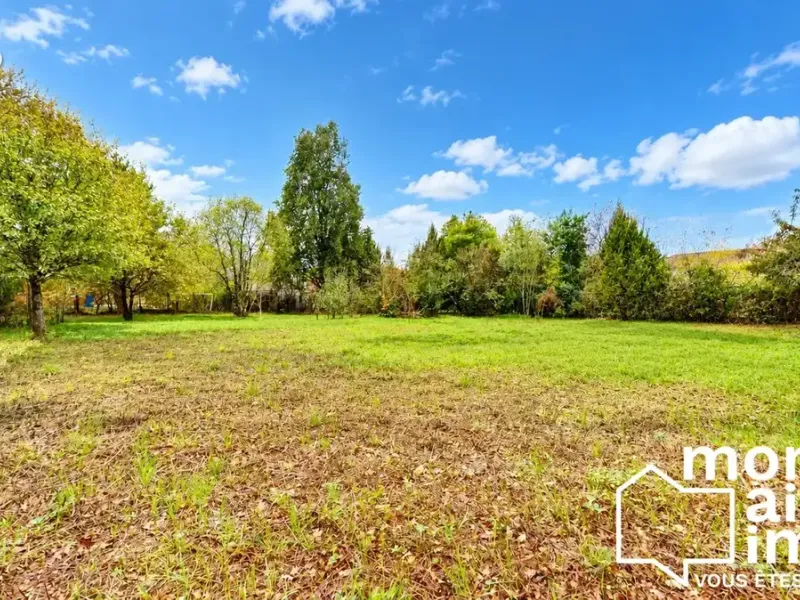 Photo Terrain à Yvrac au prix de 240 000€