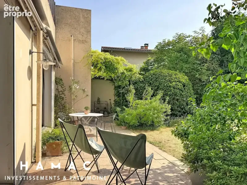 Photo Maison à Sainte-Foy-Les-Lyon au prix de 630 000€