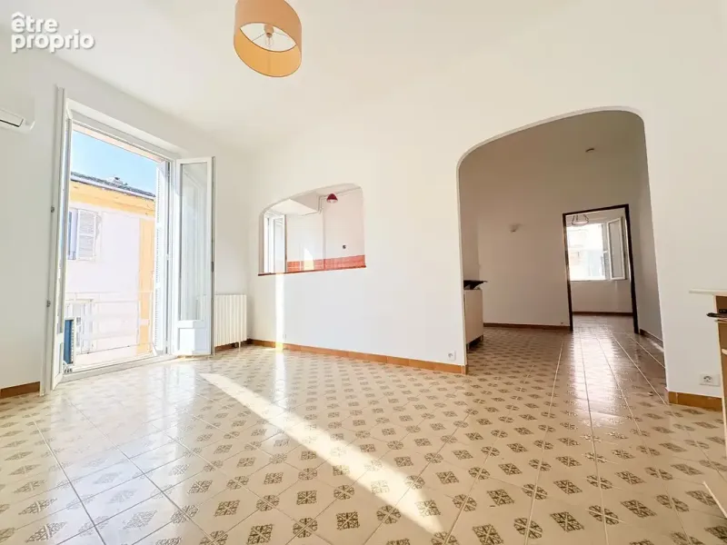 Photo Appartement à San-Martino-Di-Lota au prix de 216 000€